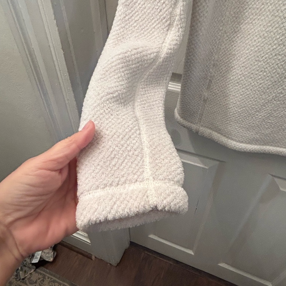 Patagonia Off-White Fleece 3/4 pullover - Picture 10 of 12